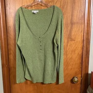 Women’s sage green V-Neck Sweater good for layering